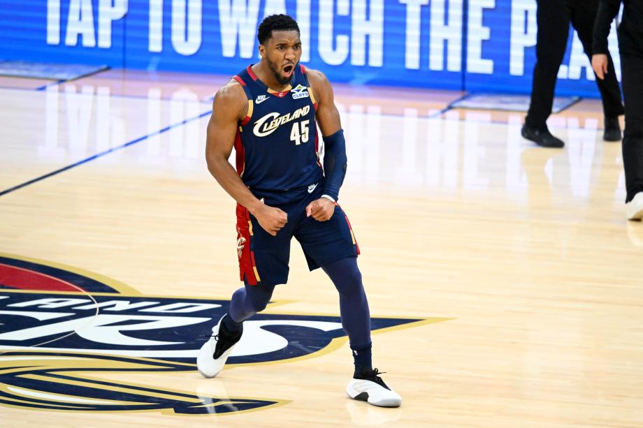 [图]米切尔30+7哈登28+5 骑士再擒猛龙总分2-0领先